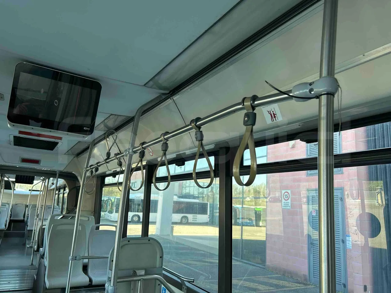 Iveco Citelis Euro5 - 280kW - 17.900mt - handrails photo