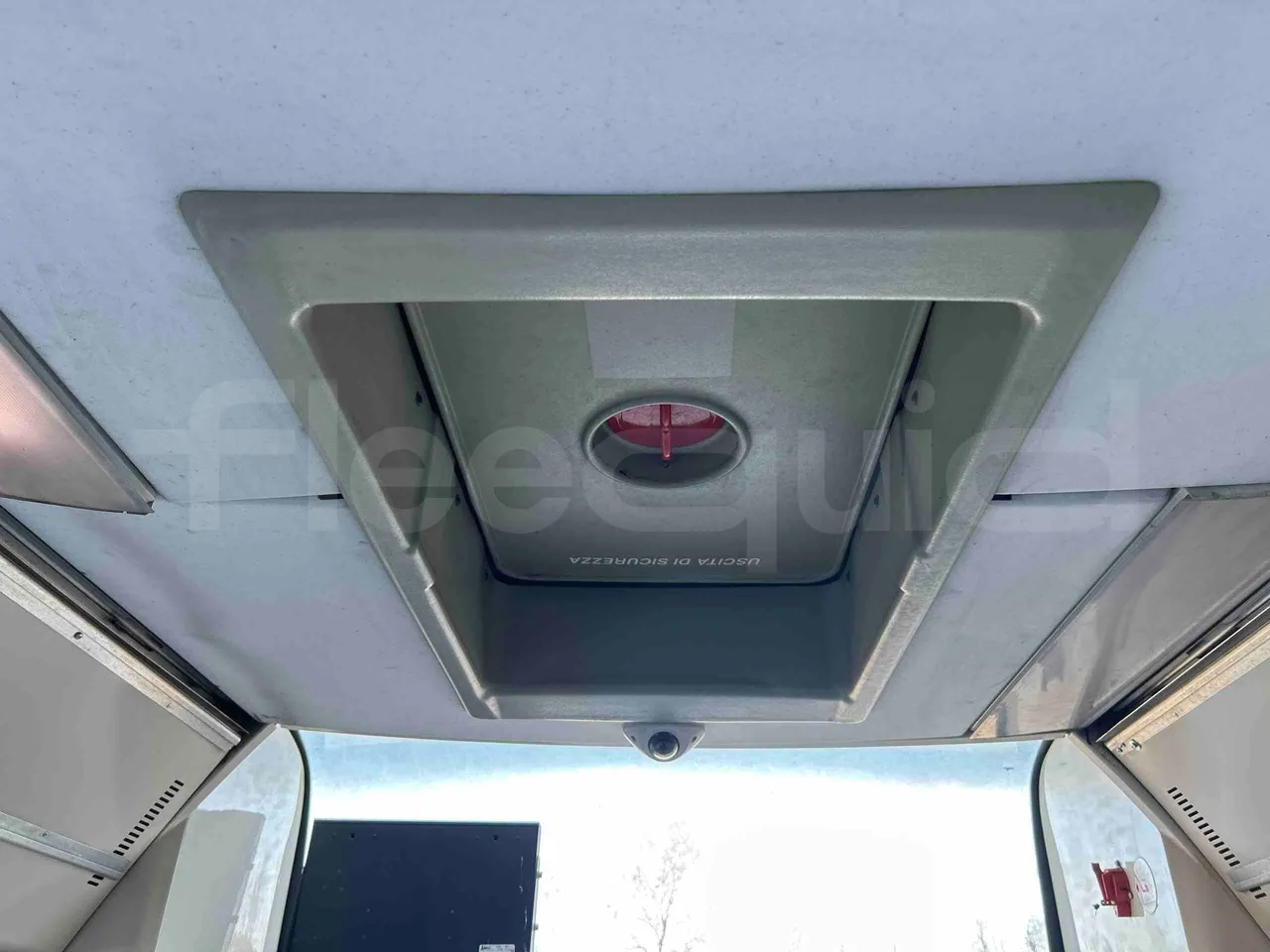 Iveco Citelis Euro5 - 280kW - 17.900mt - roof hatch 2