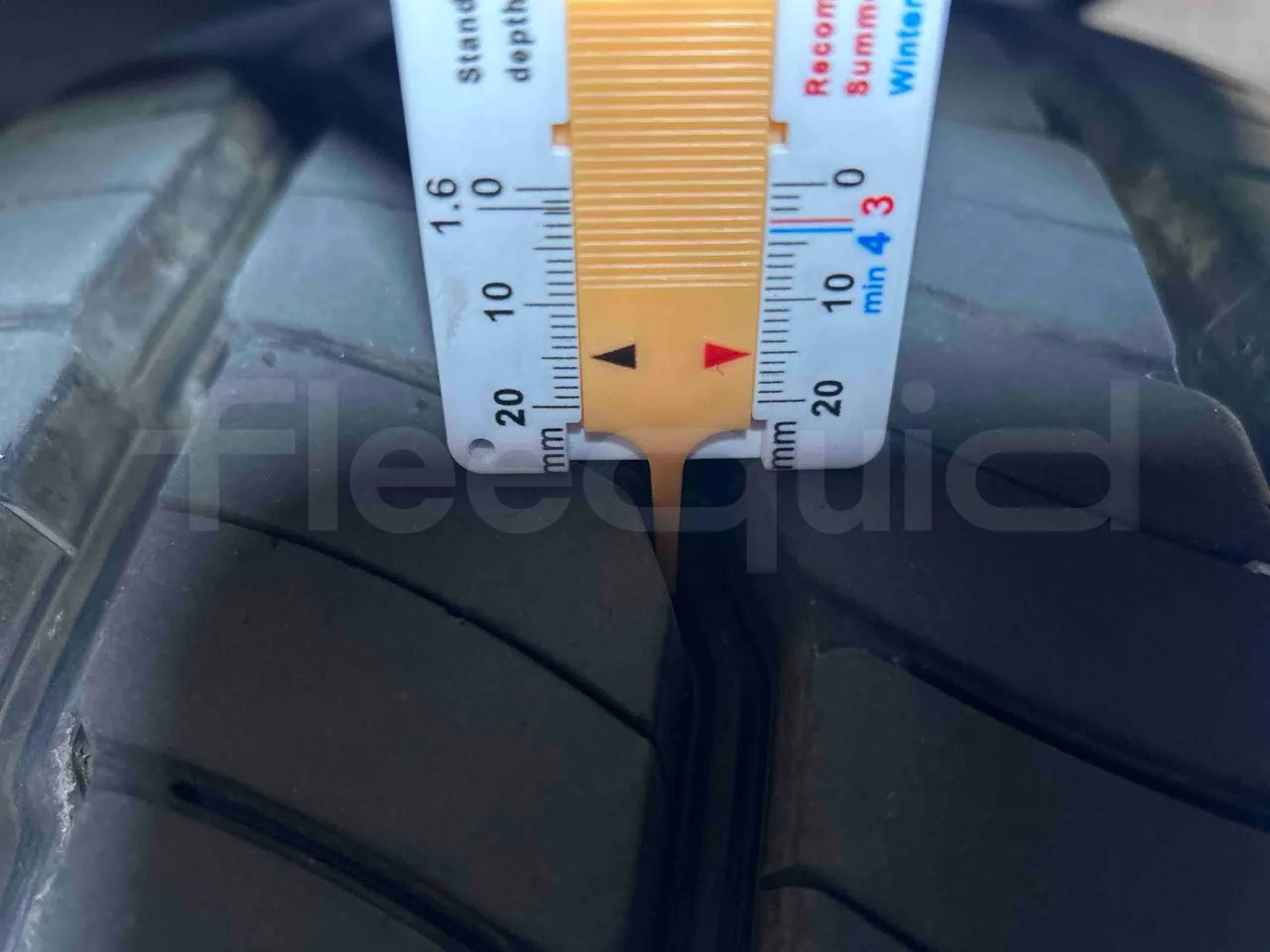 Iveco Citelis Euro5 - 280kW - 17.900mt - tread condition front tires left