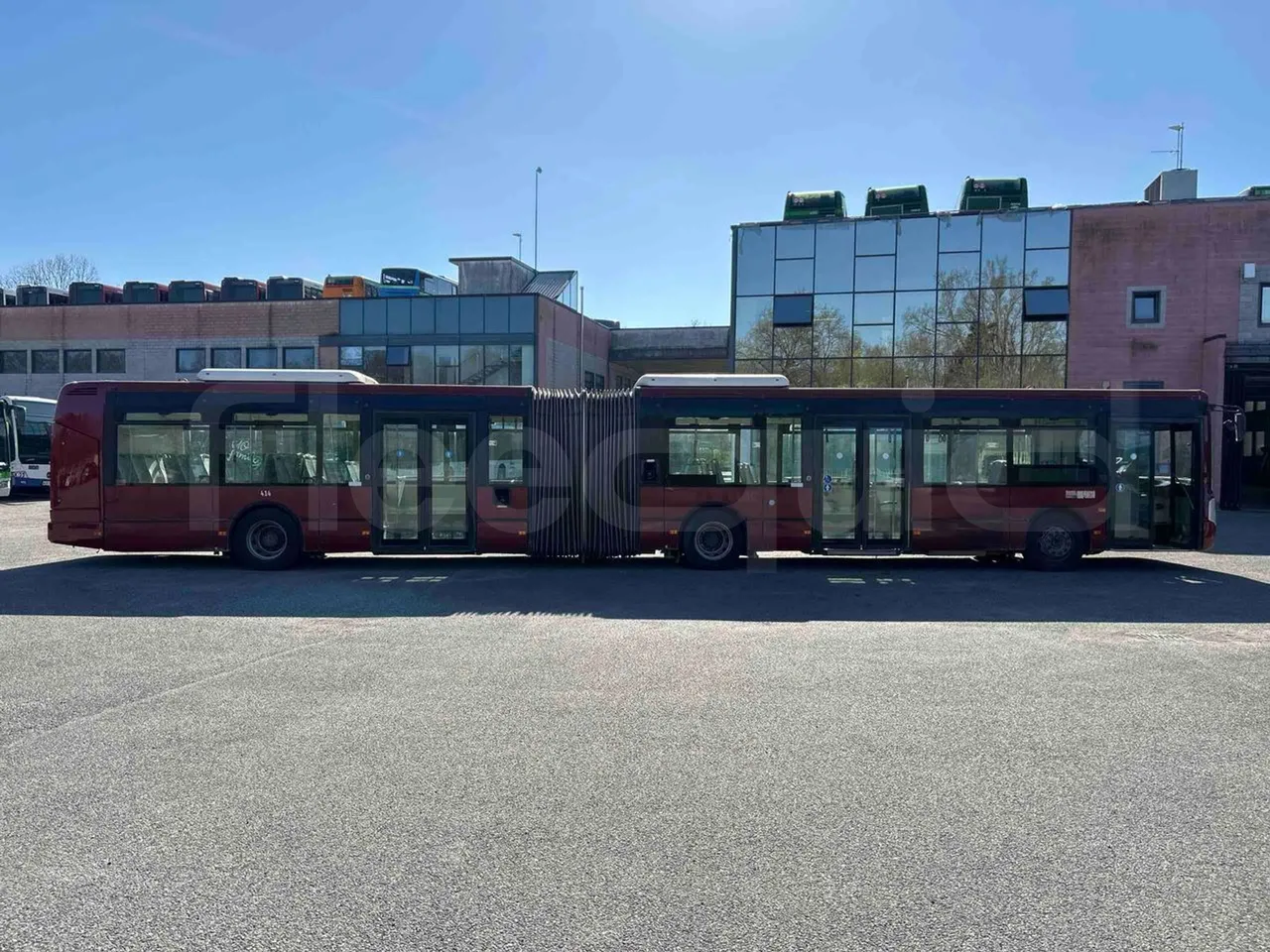 Iveco Citelis Euro5 - 280kW - 17.900mt - right side doors closed