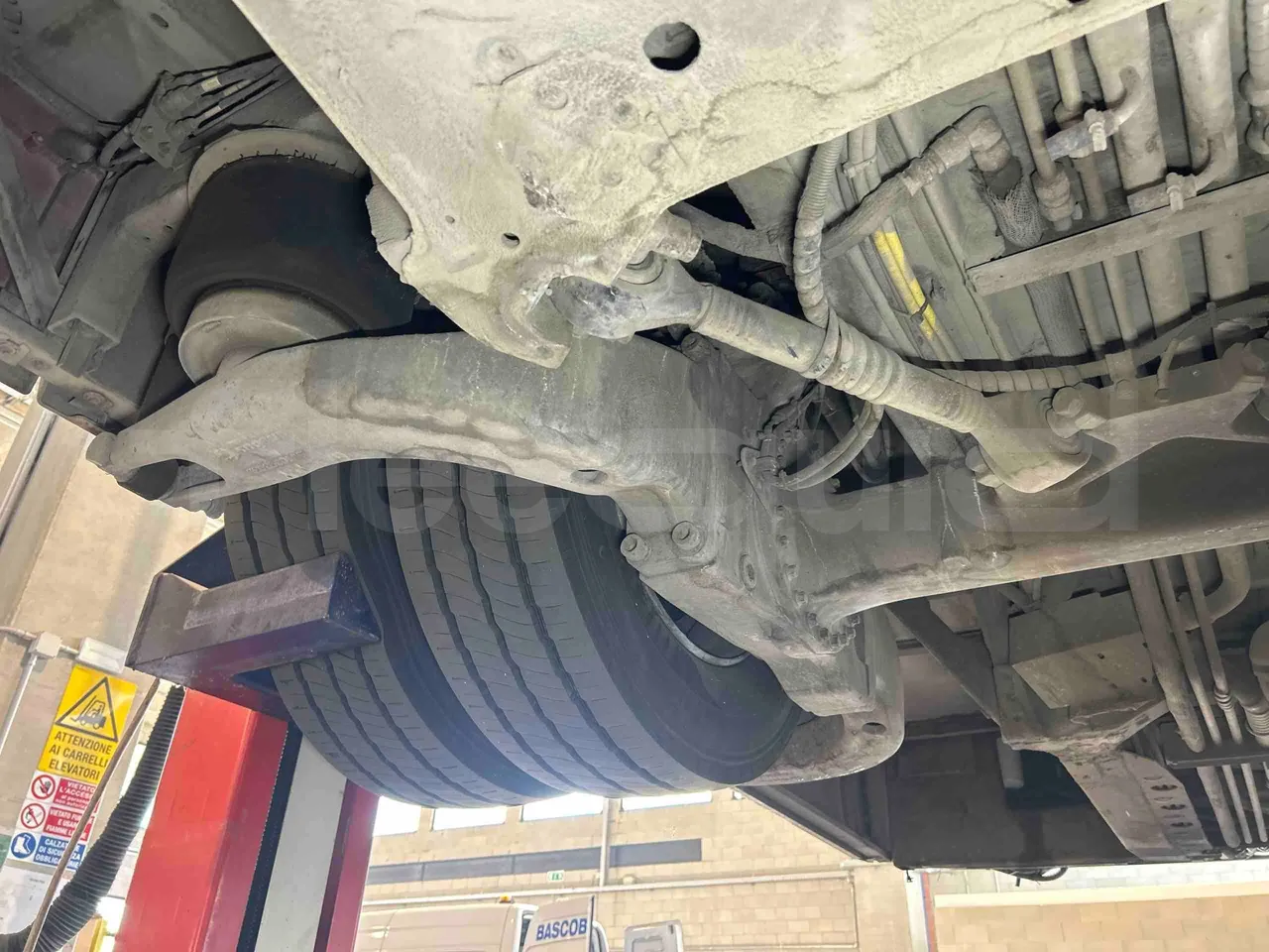 Iveco Citelis Euro5 - 280kW - 17.900mt - axle 3 right side