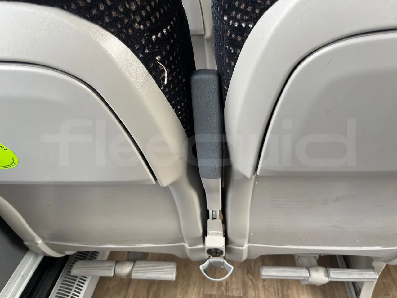 Irizar i6 12.35 - Euro6 - 300kW - 12.200mt - armrest detail photo