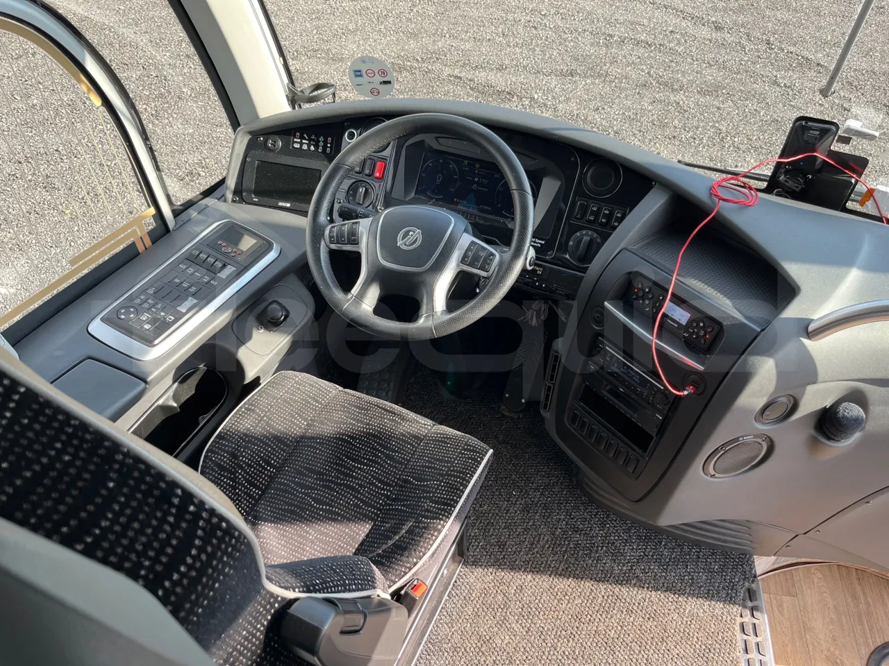 Irizar i6 12.35 - Euro6 - 300kW - 12.200mt - buttons panels on