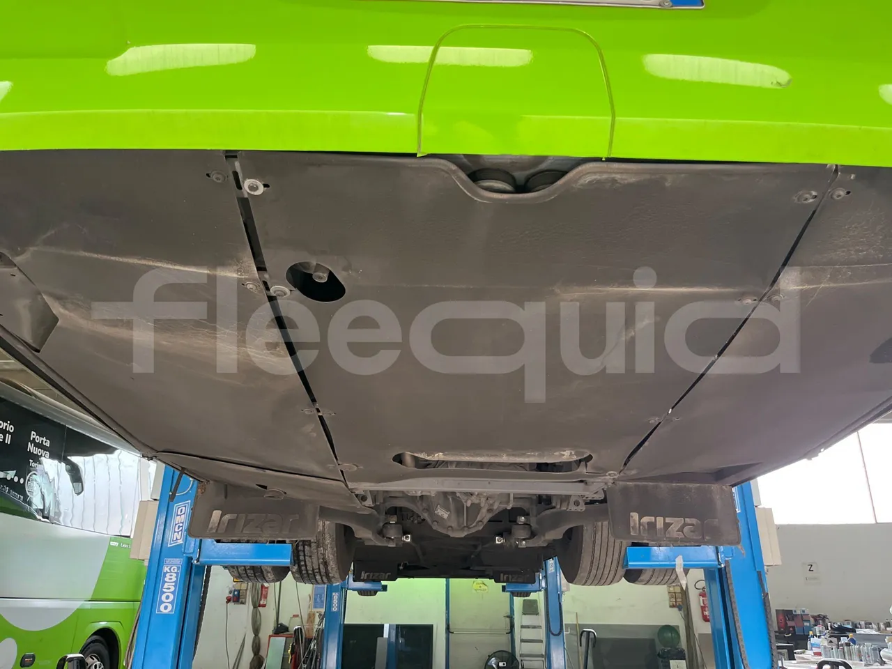 Irizar i6 12.35 - Euro6 - 300kW - 12.200mt - engine without protection