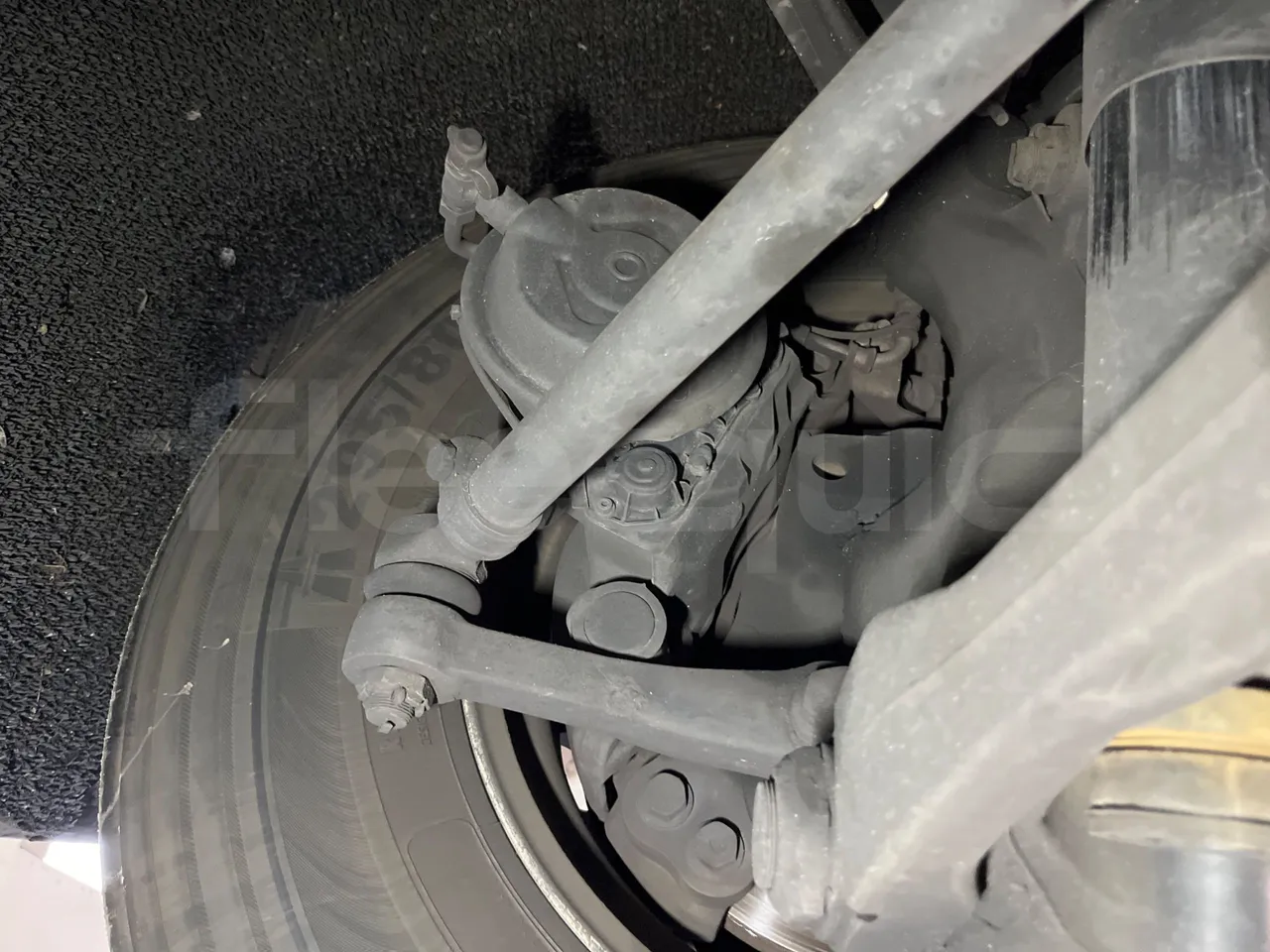 Irizar i6 12.35 - Euro6 - 300kW - 12.200mt - front brake calipers right