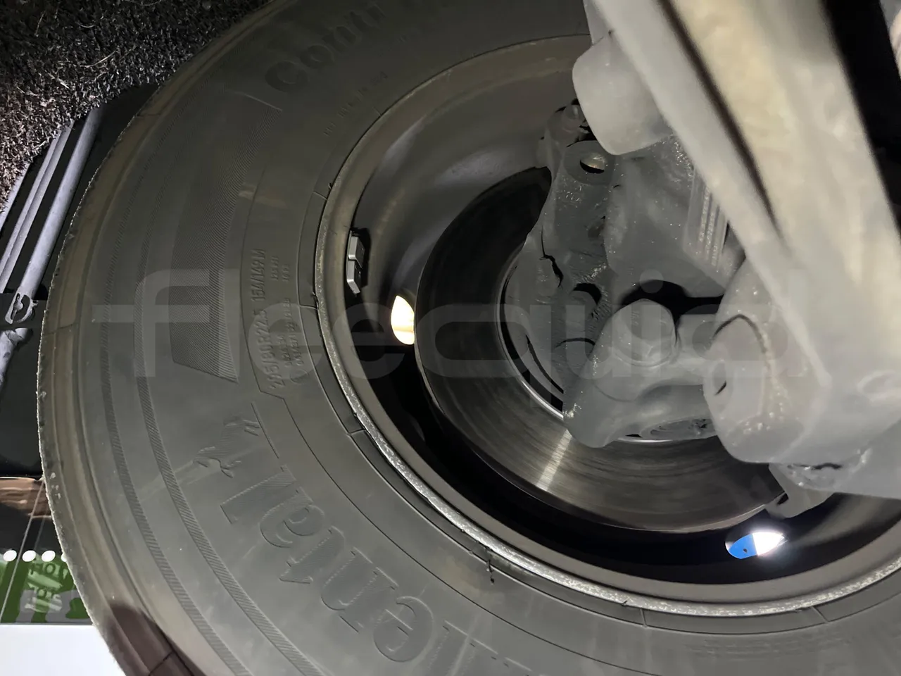 Irizar i6 12.35 - Euro6 - 300kW - 12.200mt - front discs left