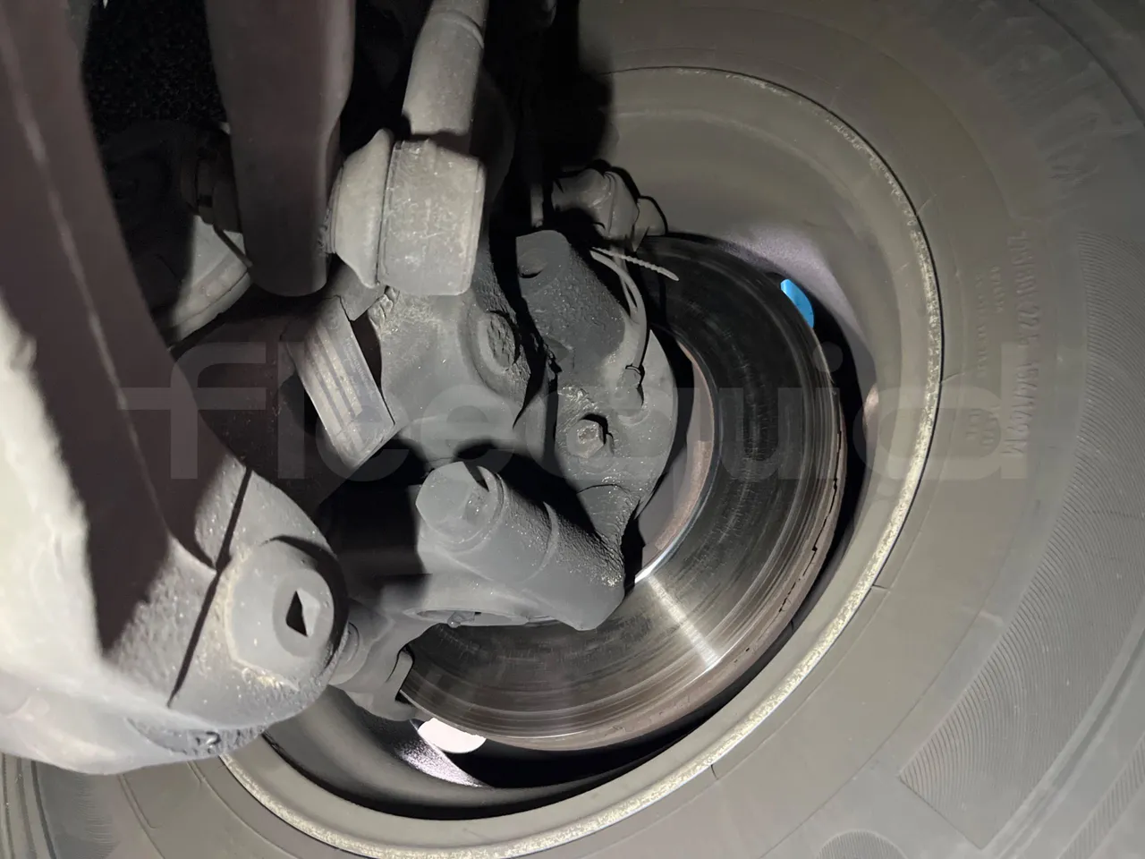 Irizar i6 12.35 - Euro6 - 300kW - 12.200mt - front discs right