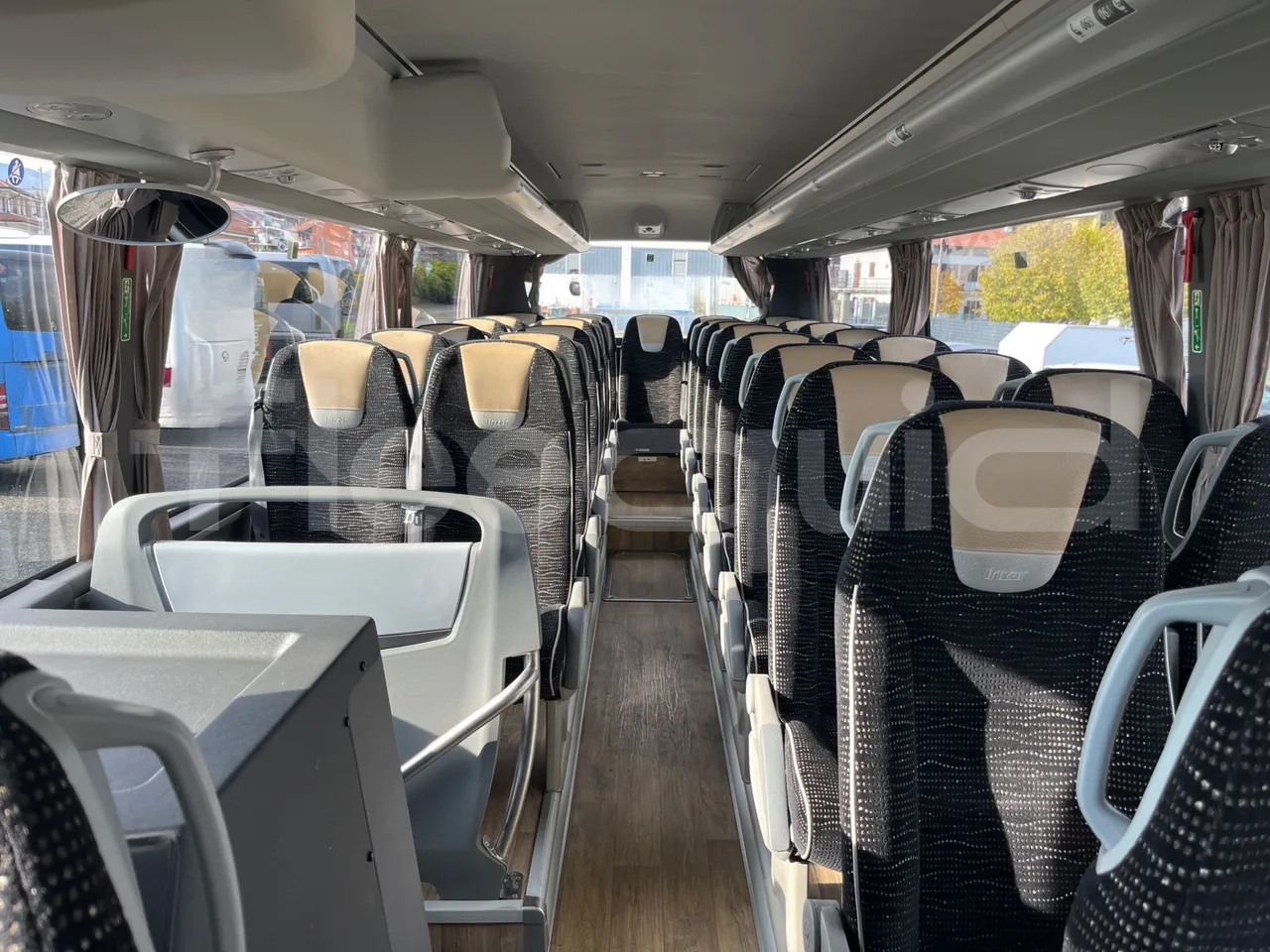 Irizar i6 12.35 - Euro6 - 300kW - 12.200mt - reverse view middle aisle