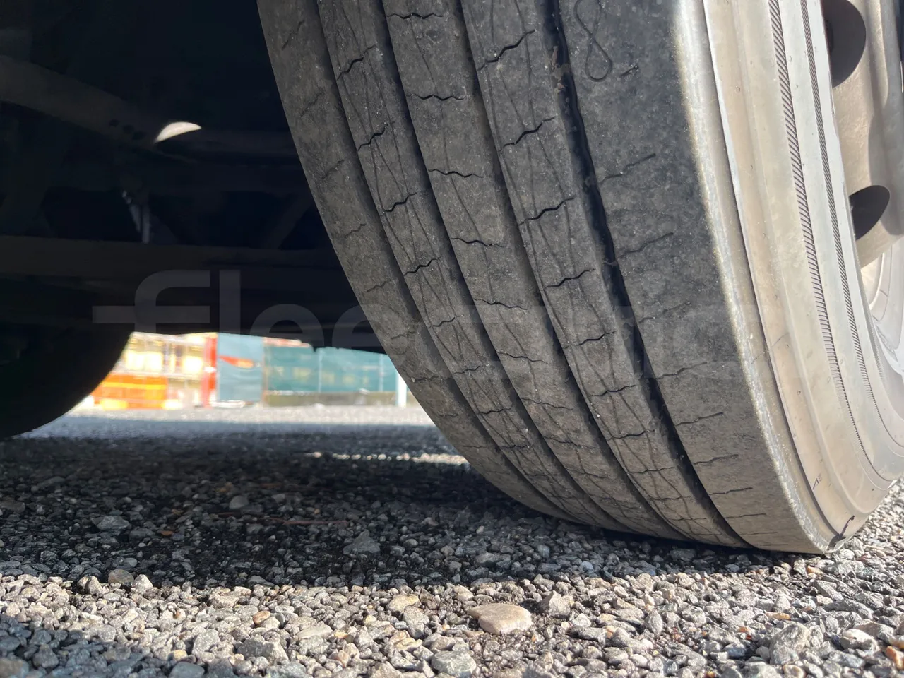 Irizar i6 12.35 - Euro6 - 300kW - 12.200mt - tread condition second axle tires right