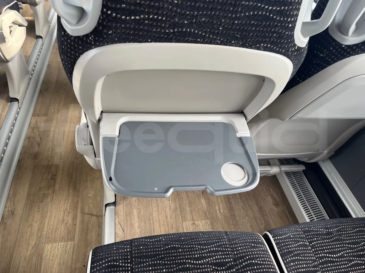 Irizar i6 12.35 - Euro6 - 300kW - 12.200mt - table detail photo