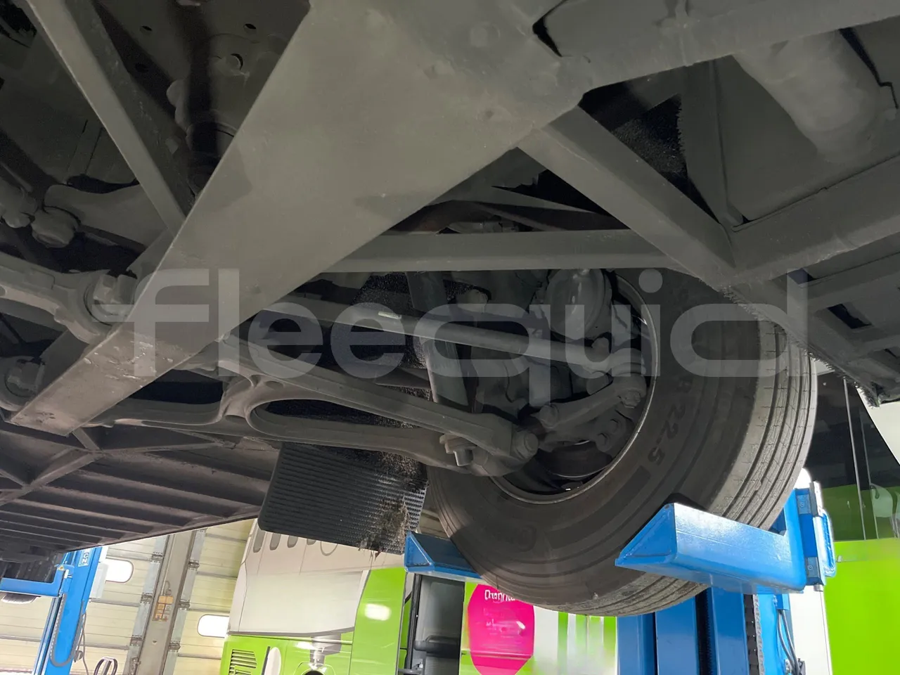 Irizar i6 12.35 - Euro6 - 300kW - 12.200mt - front axle left side