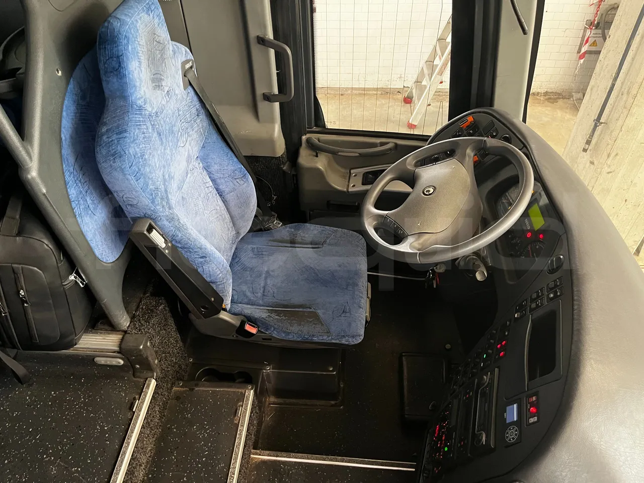 Iveco Domino - driver microphone accessories photo