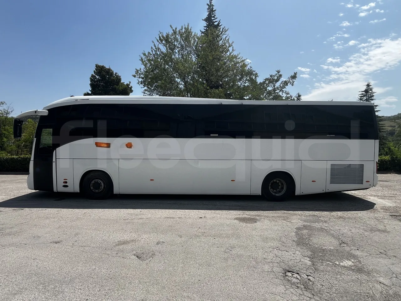 Iveco Domino - left side photo