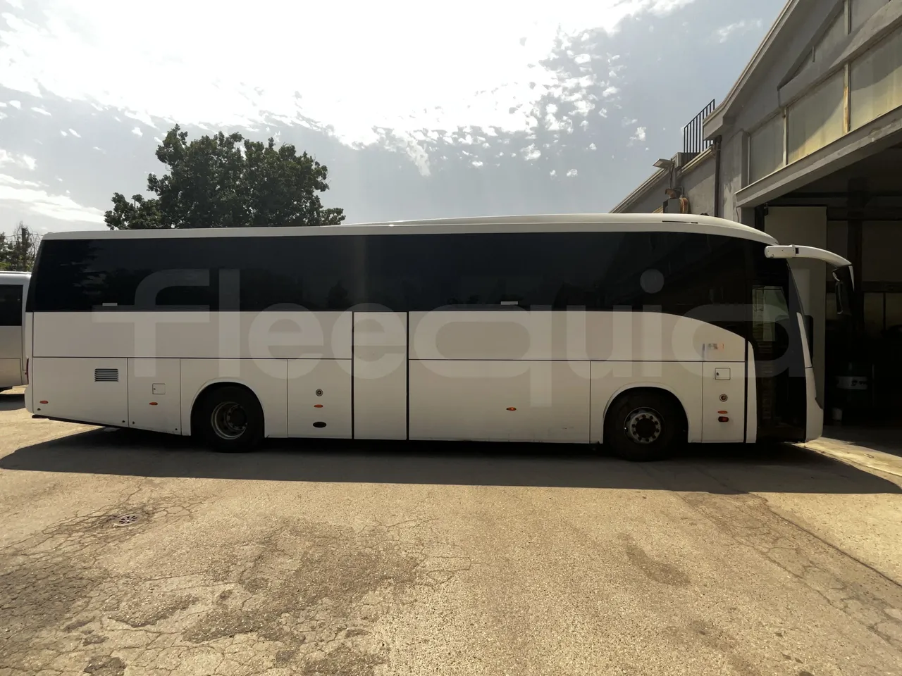 Iveco Domino - right side doors closed