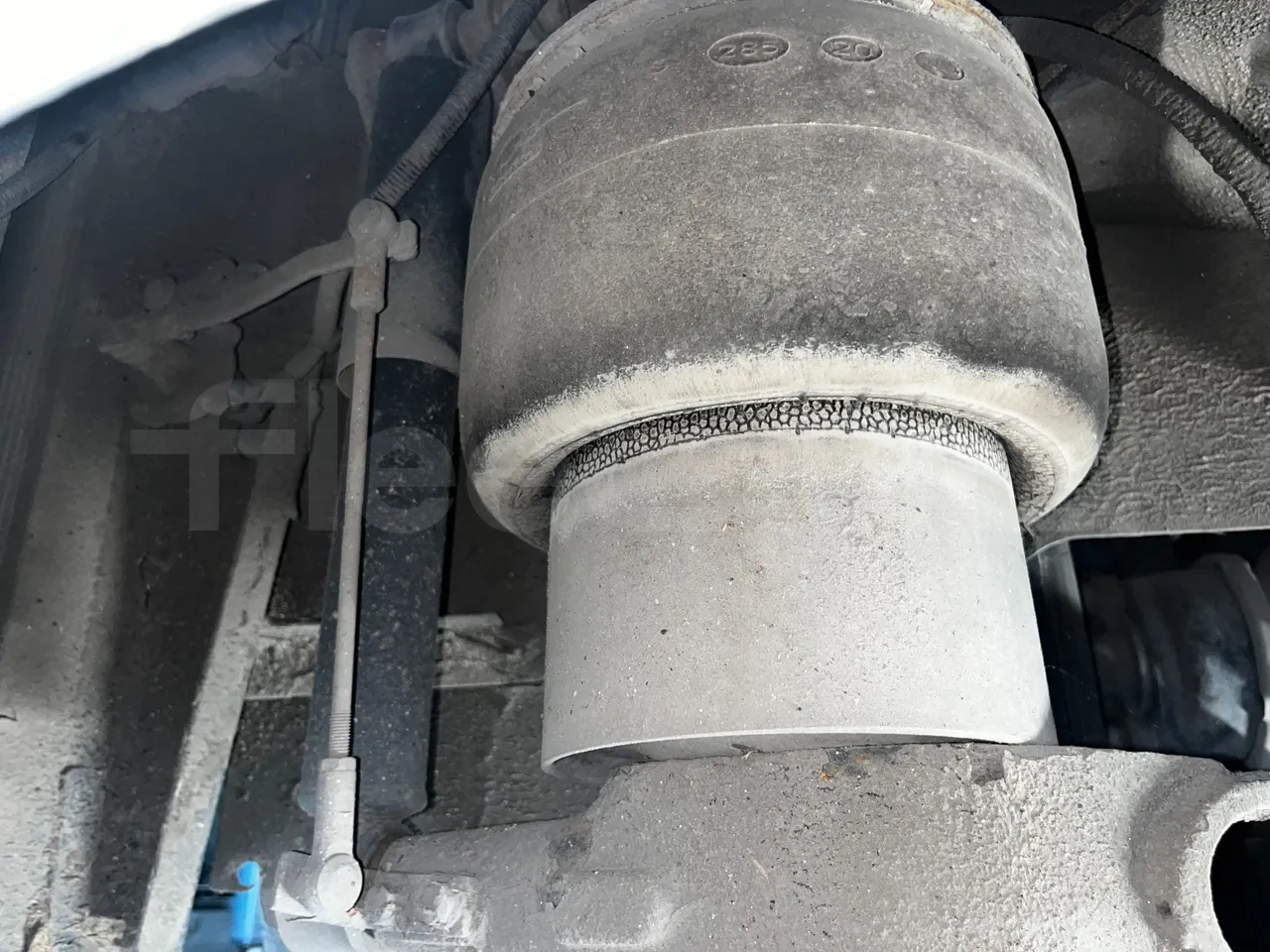 Iveco Domino - front axle right side