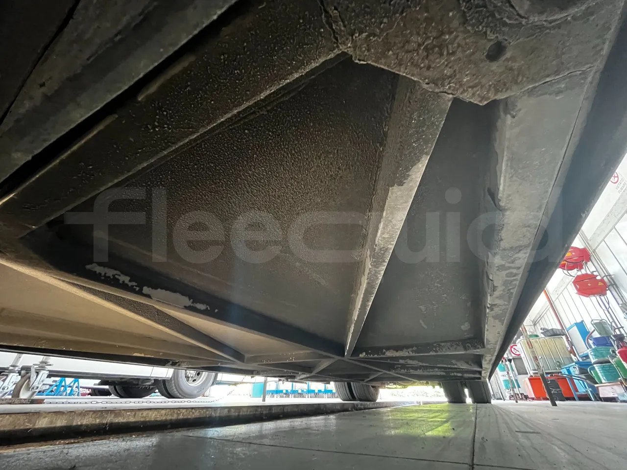 Iveco Domino - central undercarriage photo
