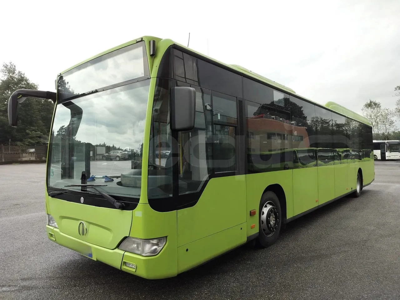 Mercedes-Benz Citaro O 530 LE - Euro5 - 220kW - 13.057mt - 3/4 front left