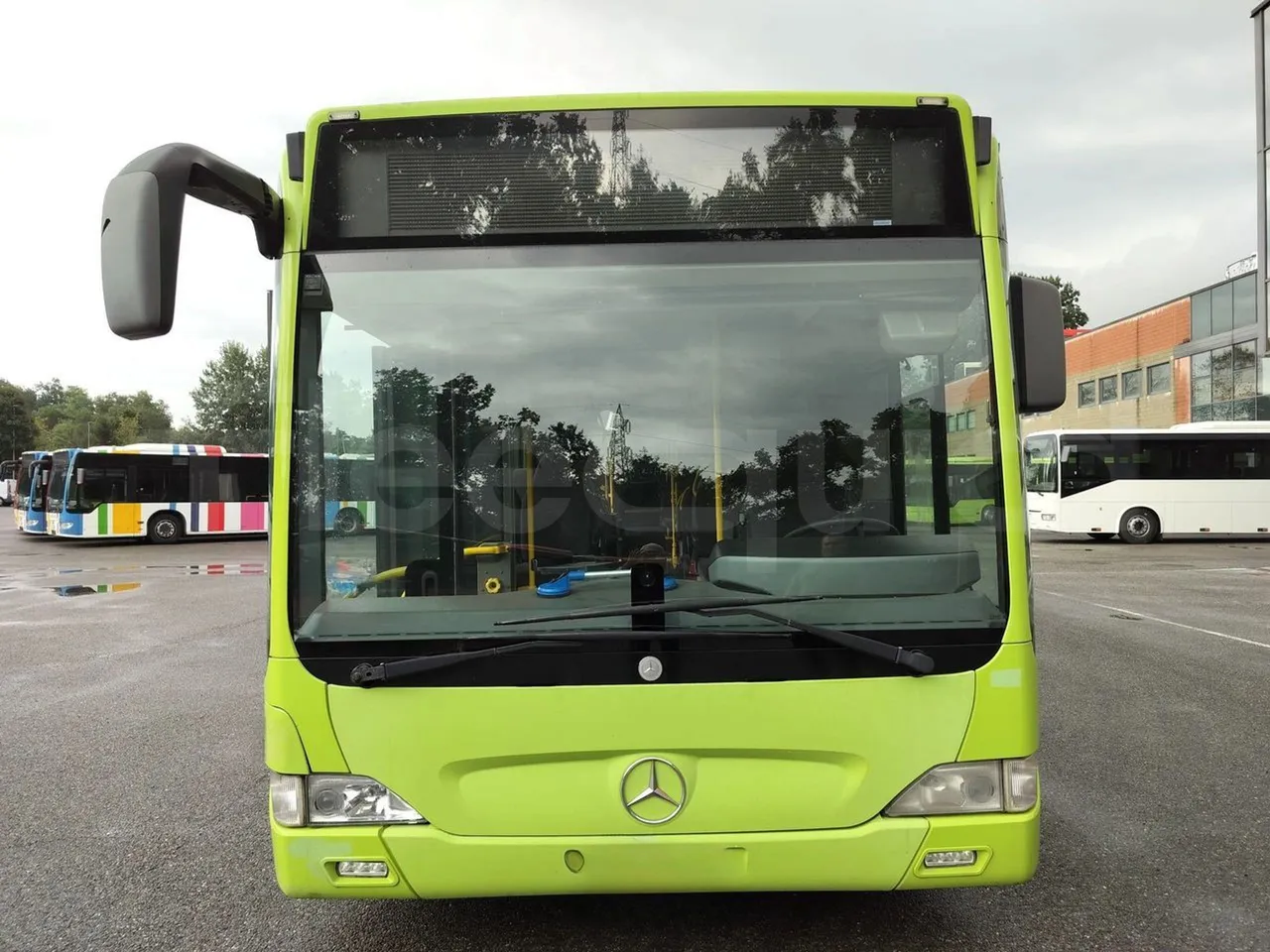 Mercedes-Benz Citaro O 530 LE - Euro5 - 220kW - 13.057mt - front photo