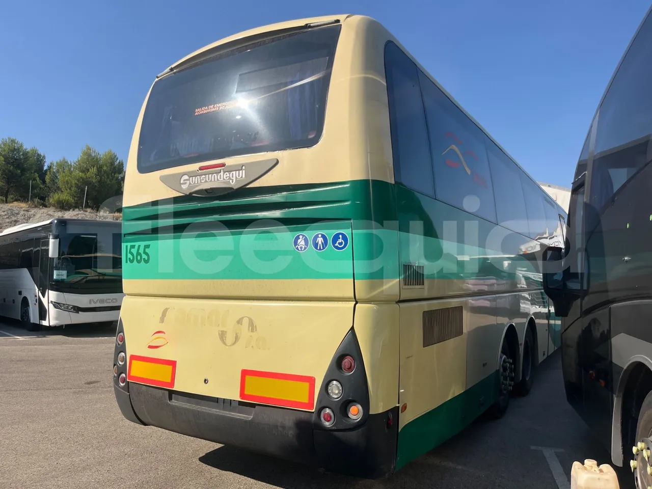 Volvo B12B 6X2 - EUR4 - 338kW -14.995m - engine plate photo