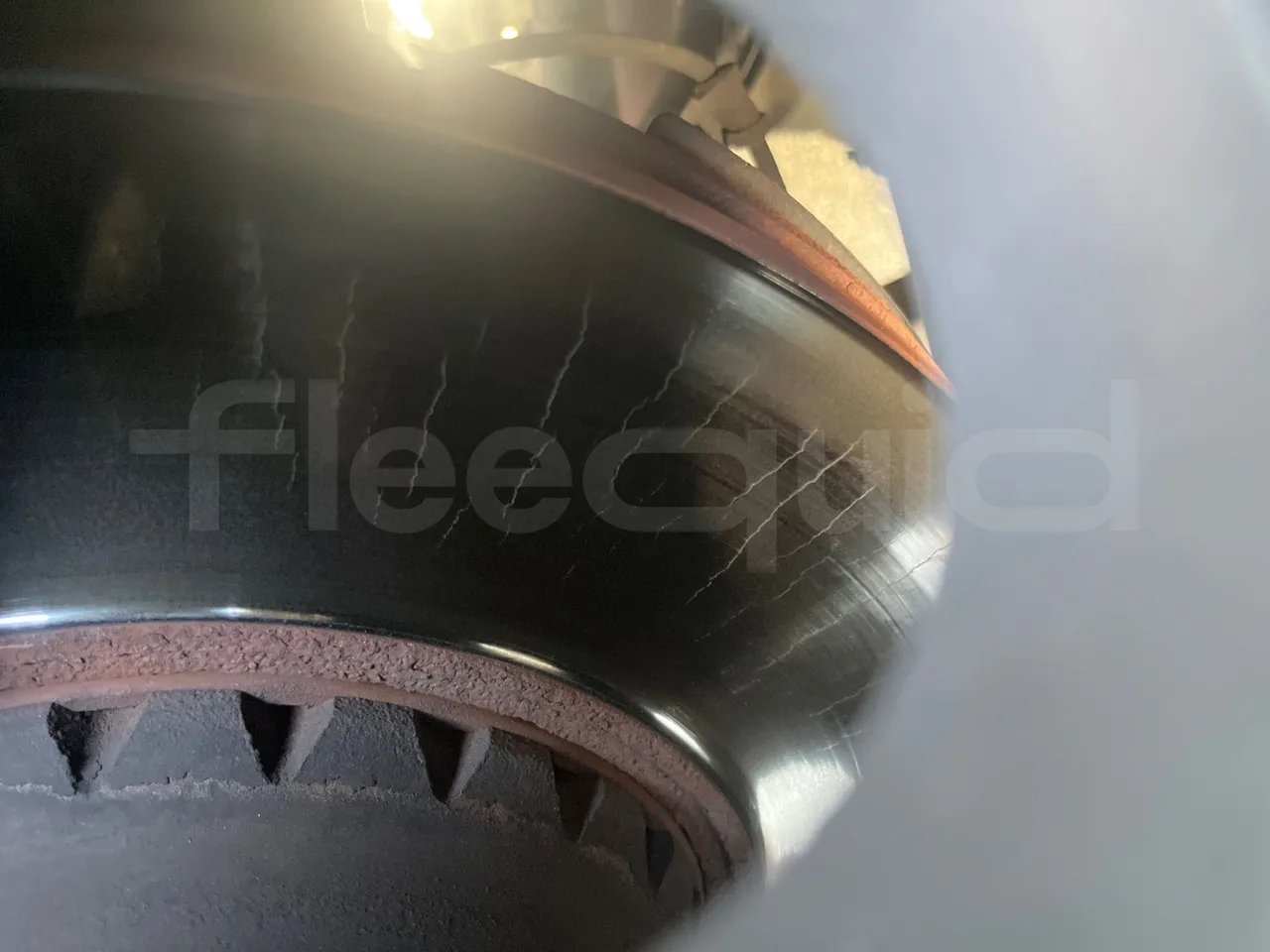 Volvo B12B 6X2 - EUR4 - 338kW -14.995m - front air springs right