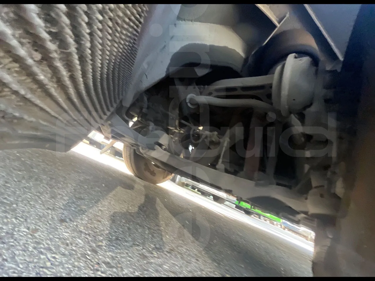 Volvo B12B 6X2 - EUR4 - 338kW -14.995m - front shock absorbers right