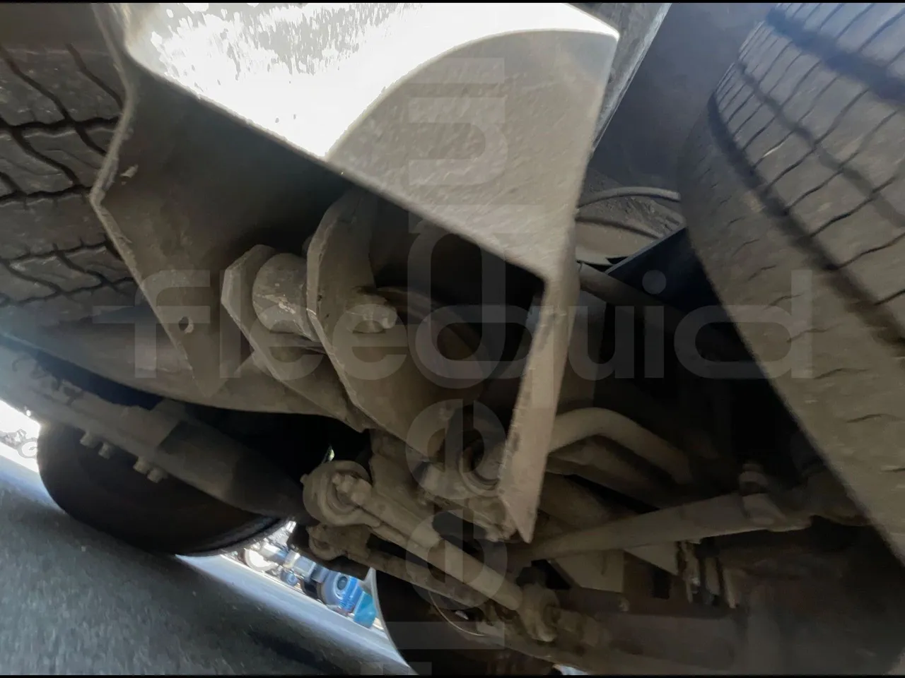 Volvo B12B 6X2 - EUR4 - 338kW -14.995m - axle 2 shock absorbers 1 right