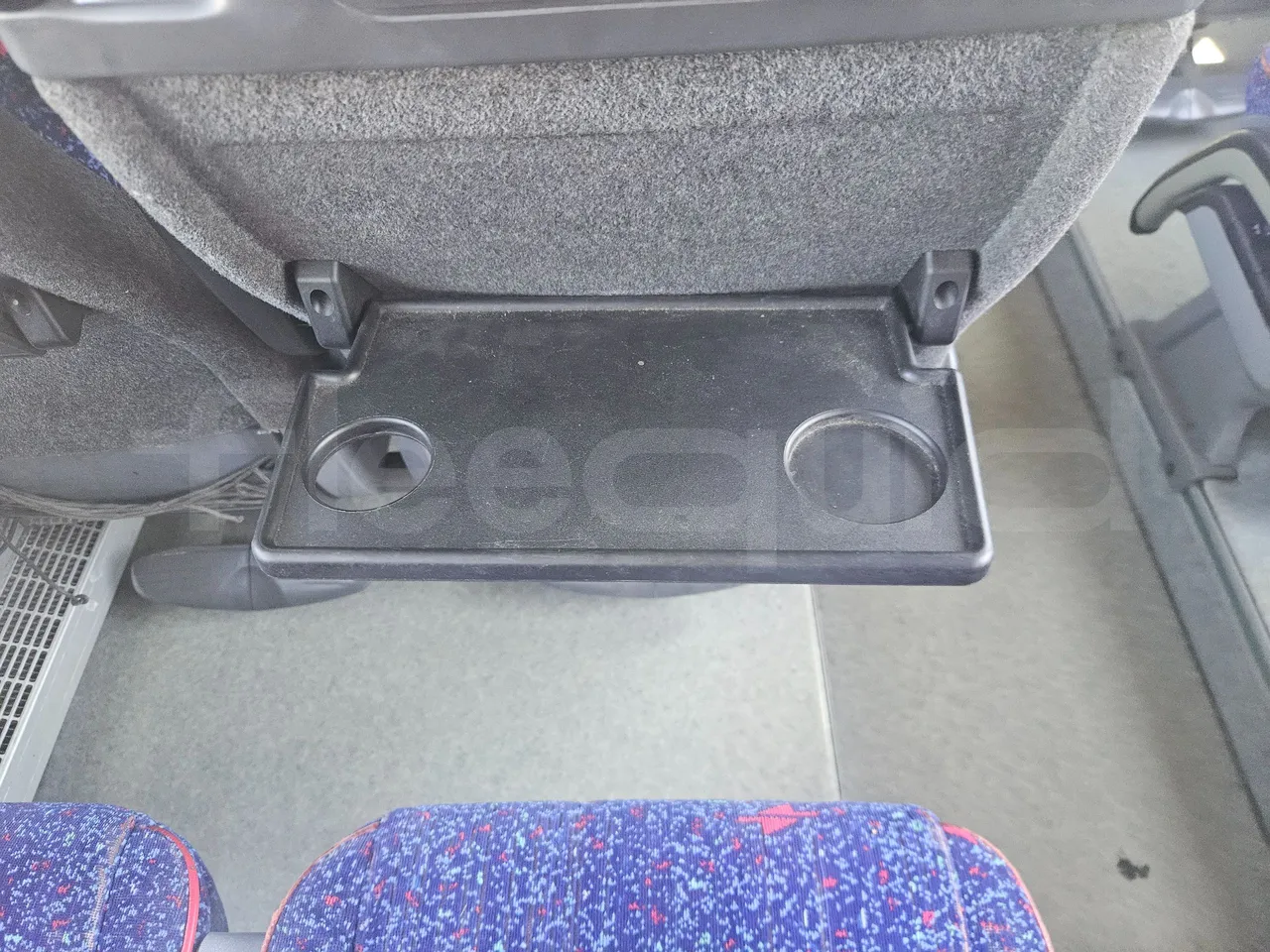 Volvo B12B 6X2 - EUR4 - 338kW -14.995m - table detail photo