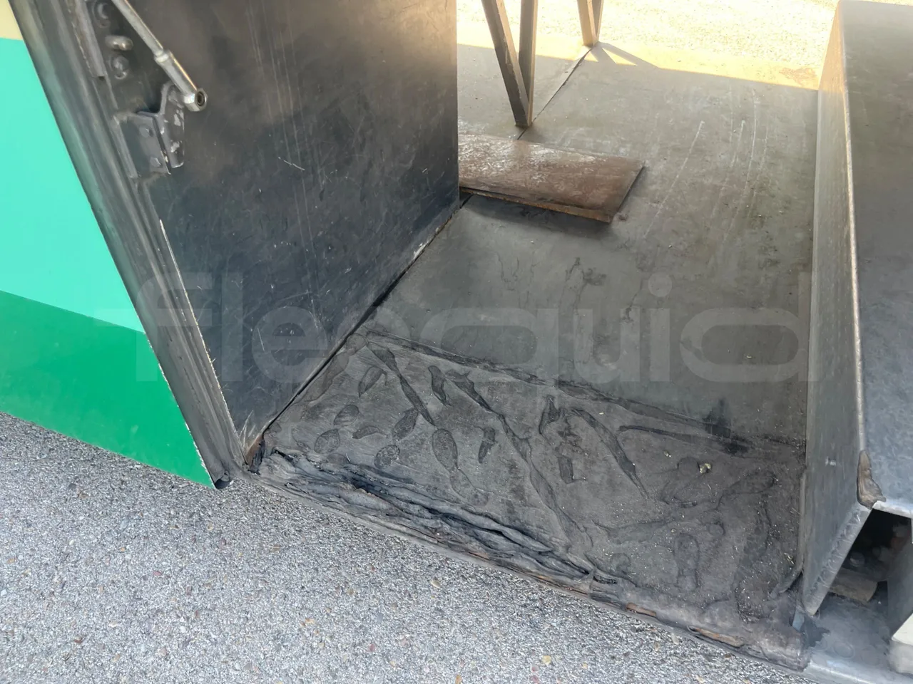 Volvo B12B 6X2 - EUR4 - 338kW -14.995m - turntable external (18m)