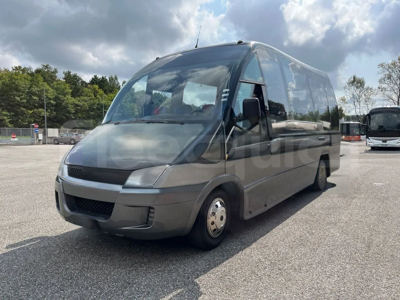 Iveco Daily 65C/E4 - EUR5 - 125kW - 7.714m Wing - 3/4 front left