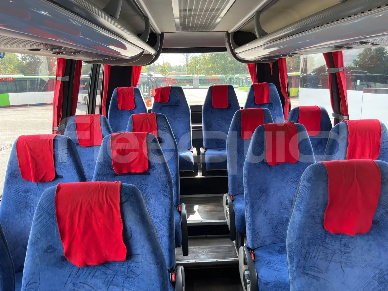 Iveco Daily 65C/E4 - EUR5 - 125kW - 7.714m Wing - hostes microphone accessories photo