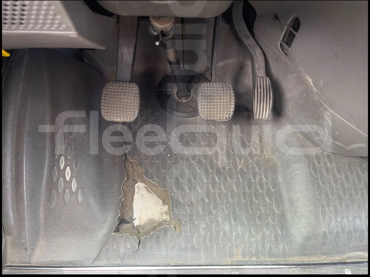 Iveco Daily 65C/E4 - EUR5 - 125kW - 7.714m Wing - radio accessories photo