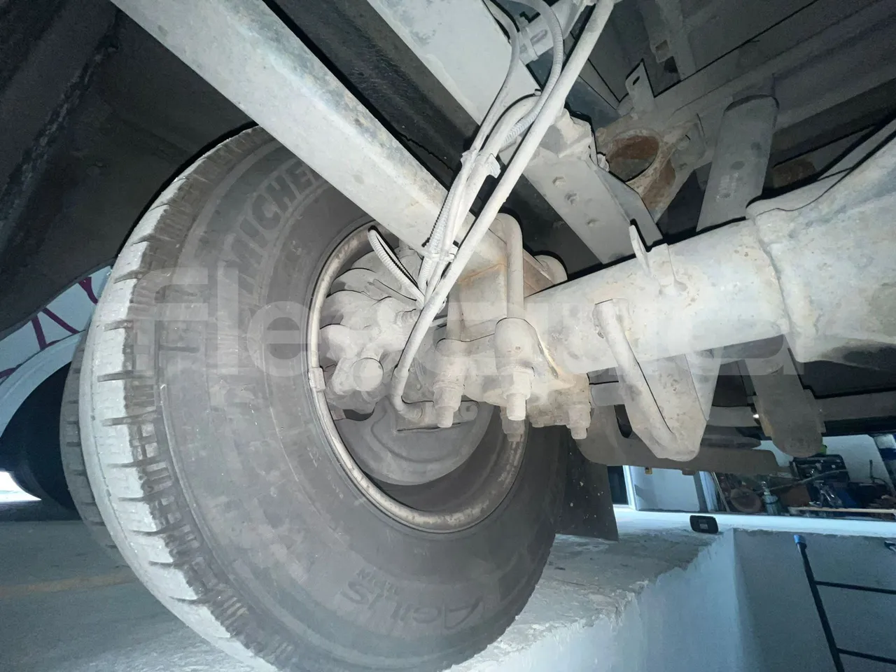Iveco Daily 65C/E4 - EUR5 - 125kW - 7.714m Wing - axle 2 caliper brakes left