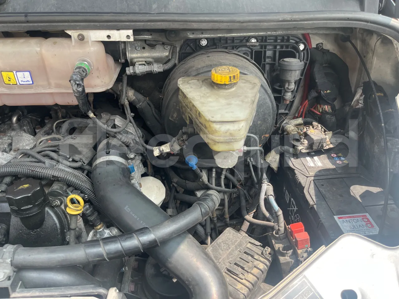 Iveco Daily 65C/E4 - EUR5 - 125kW - 7.714m Wing - air conditioning compressor