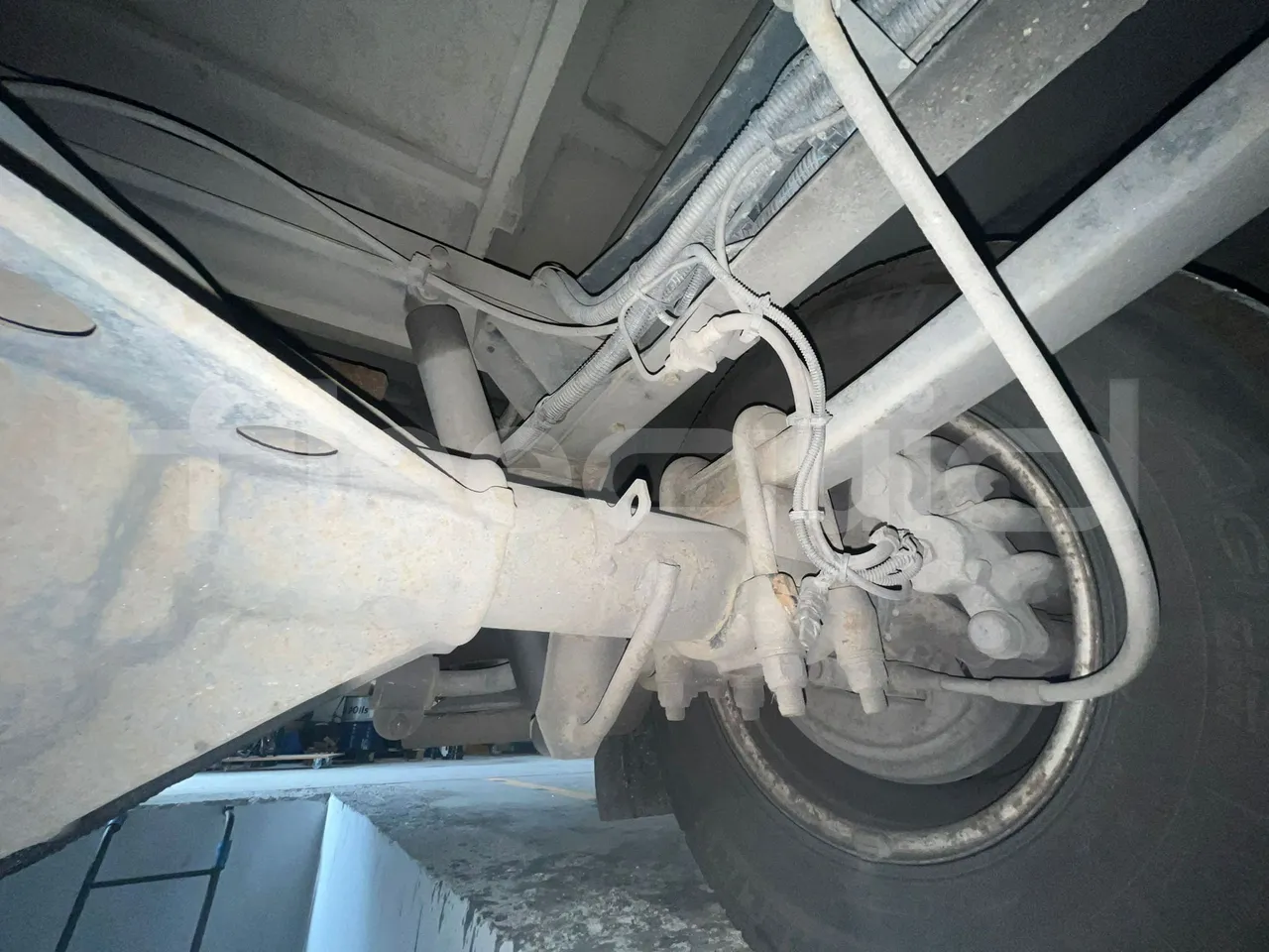 Iveco Daily 65C/E4 - EUR5 - 125kW - 7.714m Wing - axle 2 discs right