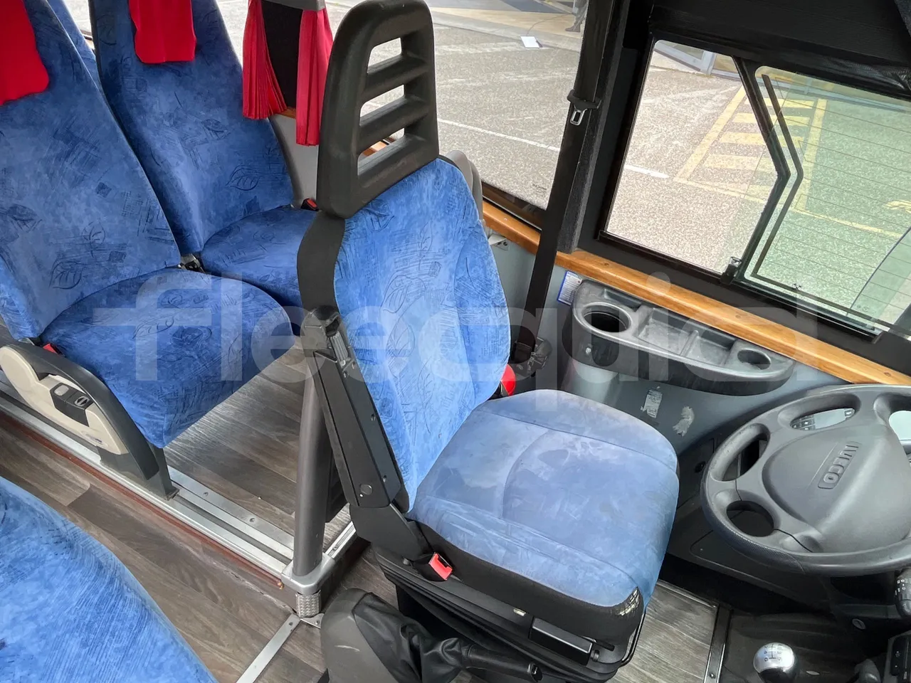 Iveco Daily 65C/E4 - EUR5 - 125kW - 7.714m Wing - driver's seat photo