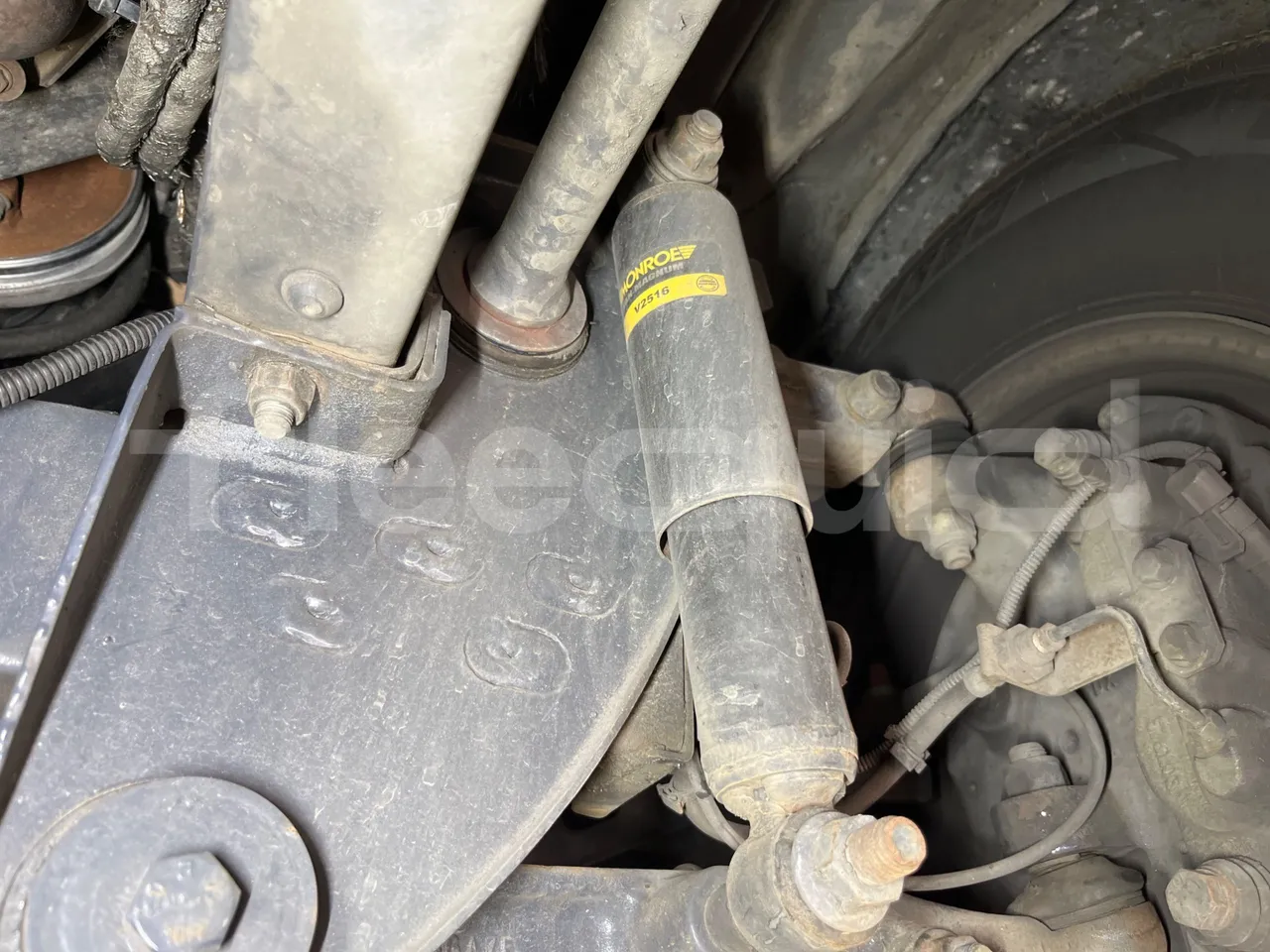 Iveco Daily 65C/E4 - EUR5 - 125kW - 7.714m Wing - front shock absorbers right