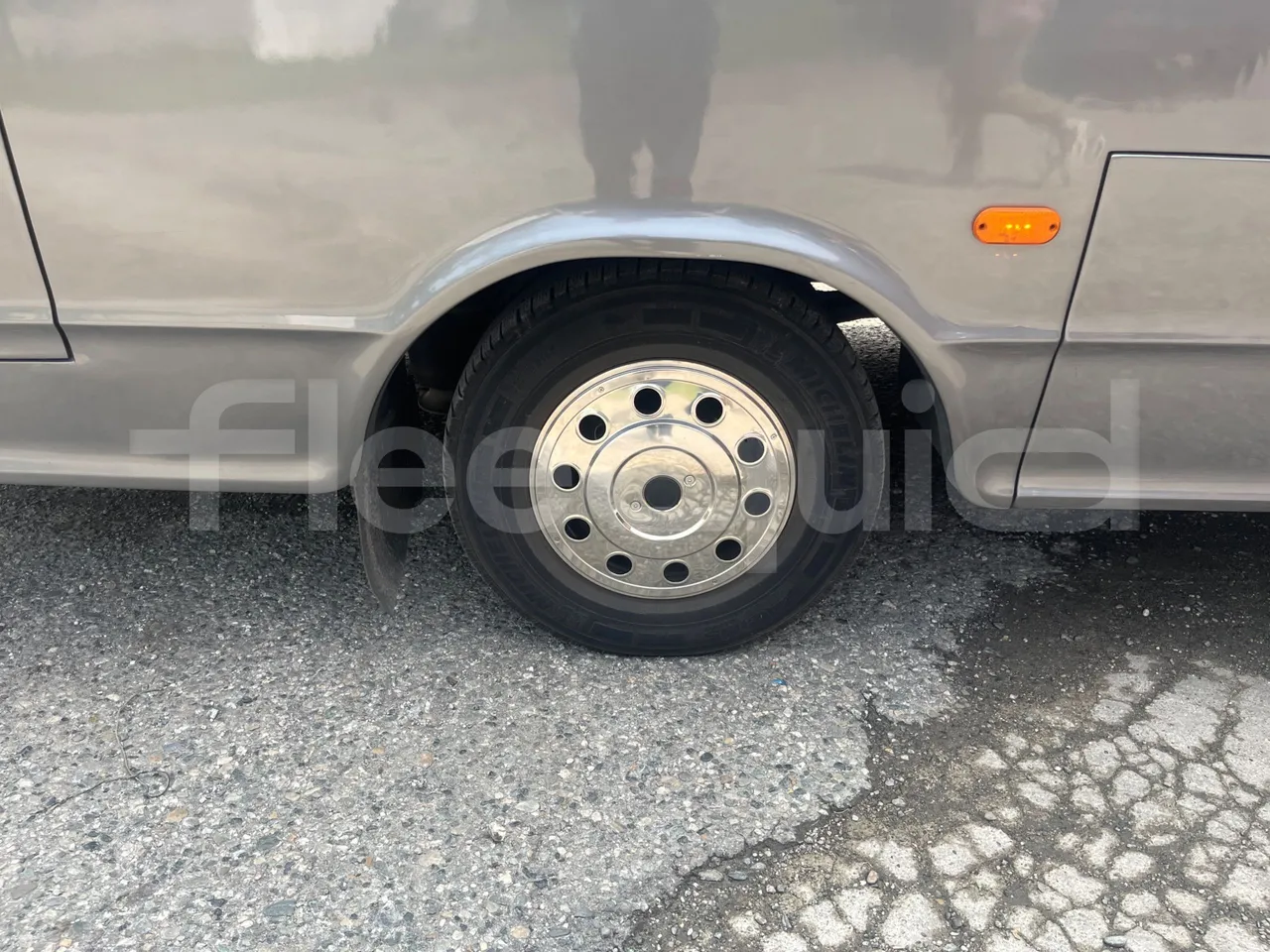 Iveco Daily 65C/E4 - EUR5 - 125kW - 7.714m Wing - tread condition front tires right