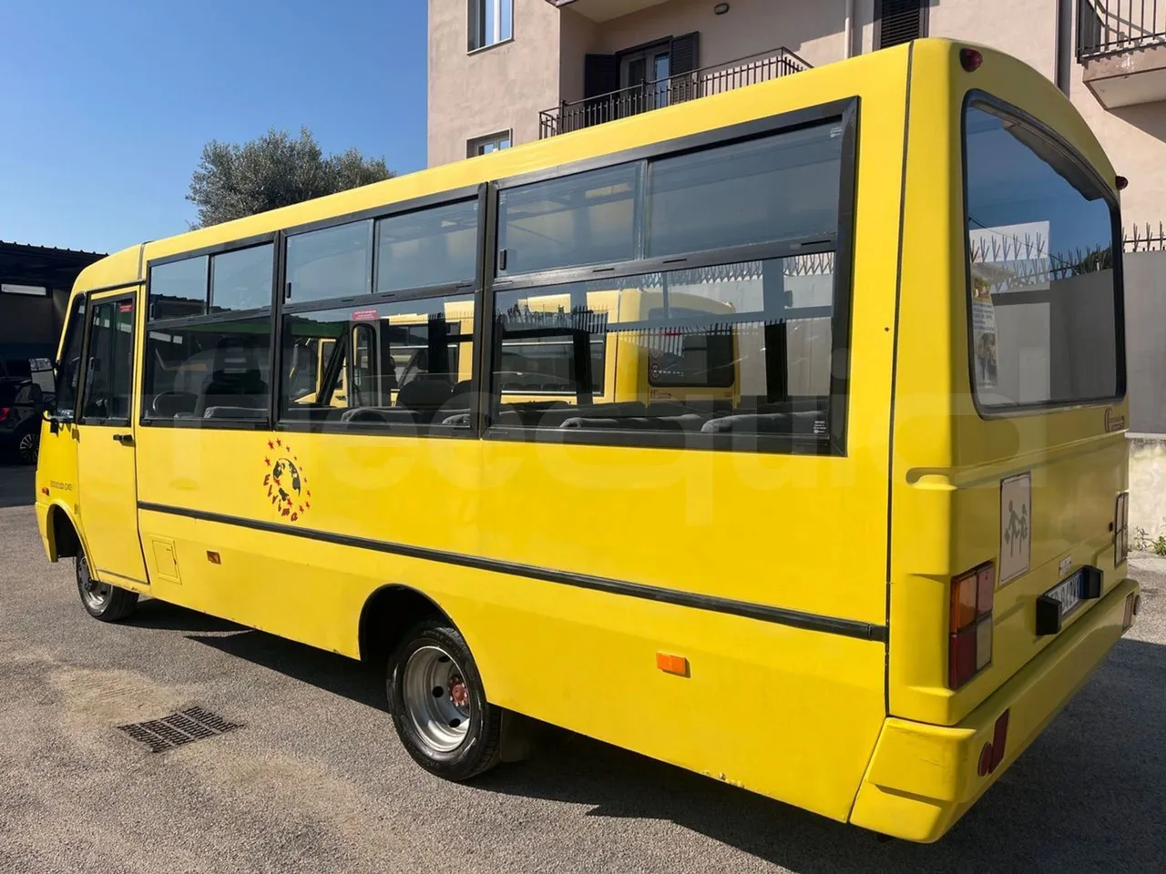 Iveco Cacciamali Tema - Euro1 - 76kW - 6.660mt - 3/4 left rear side