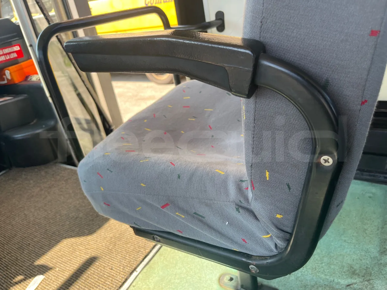 Iveco Cacciamali Tema - Euro1 - 76kW - 6.660mt - armrest detail photo