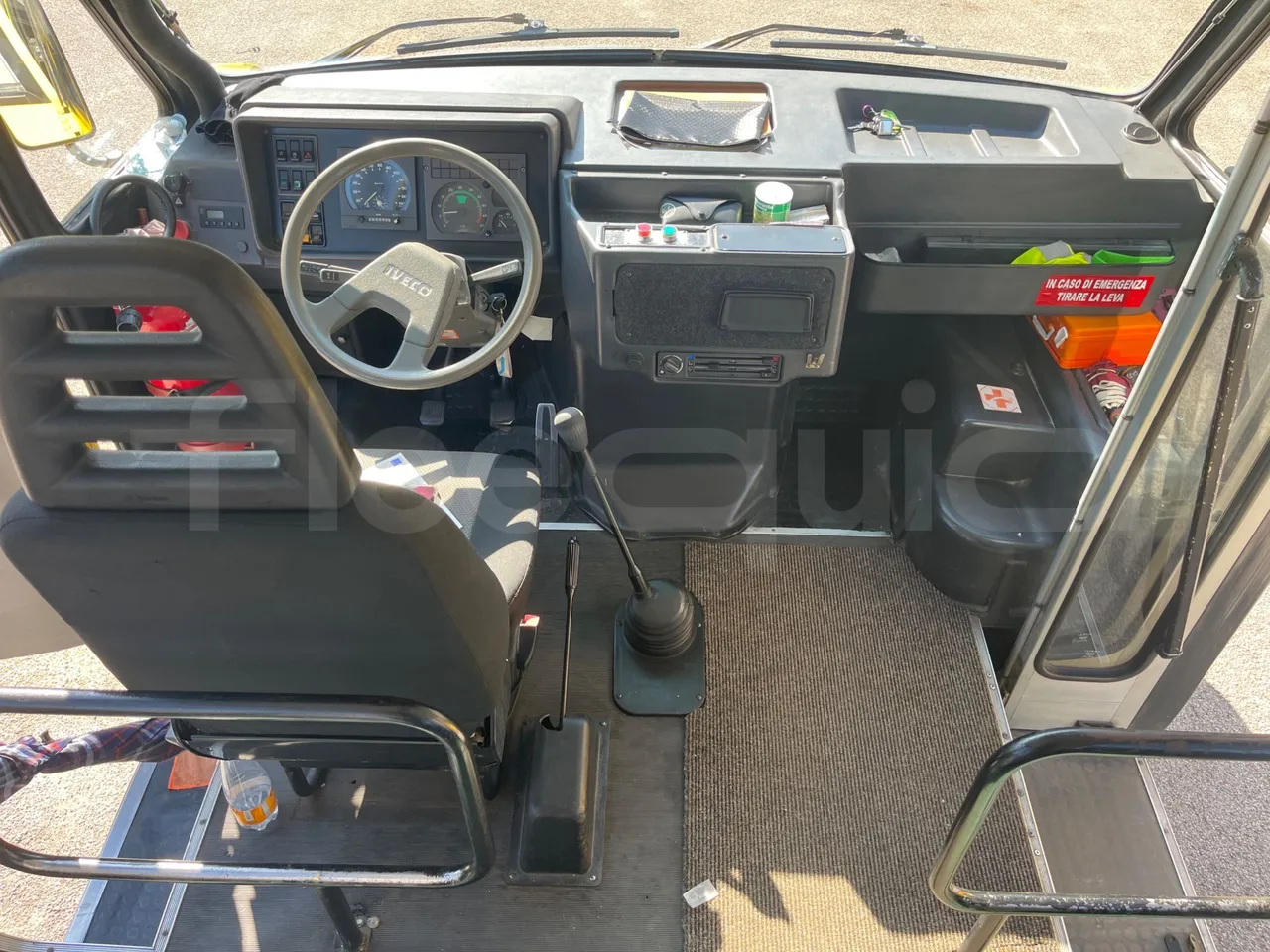 Iveco Cacciamali Tema - Euro1 - 76kW - 6.660mt - buttons panels on