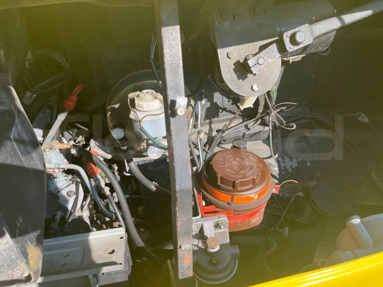 Iveco Cacciamali Tema - Euro1 - 76kW - 6.660mt - air conditioning compressor