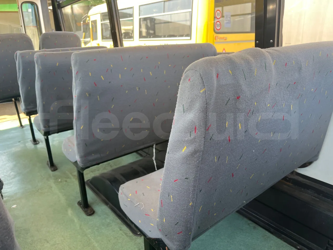 Iveco Cacciamali Tema - Euro1 - 76kW - 6.660mt - single seat detail