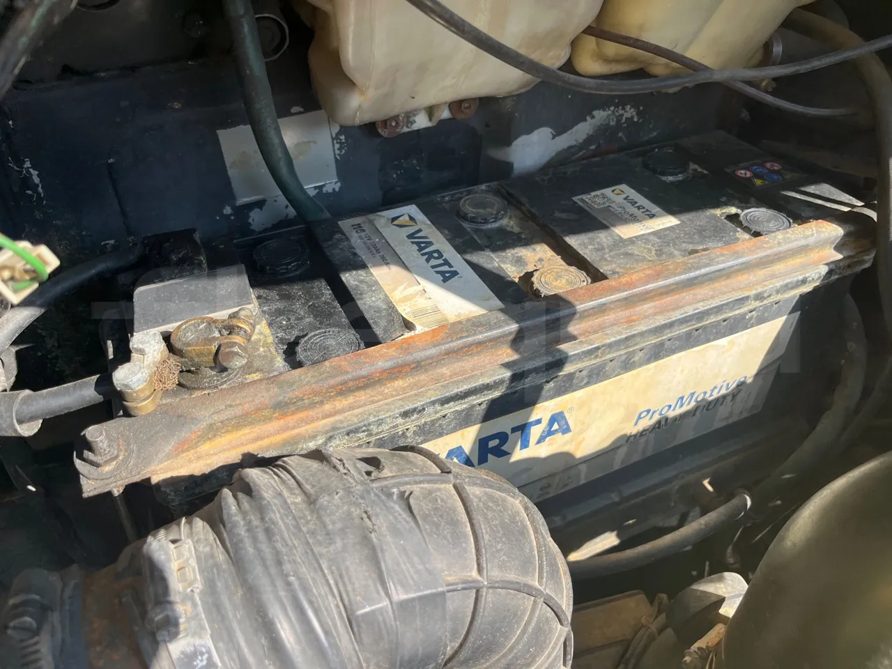 Iveco Cacciamali Tema - Euro1 - 76kW - 6.660mt - external compartments photo