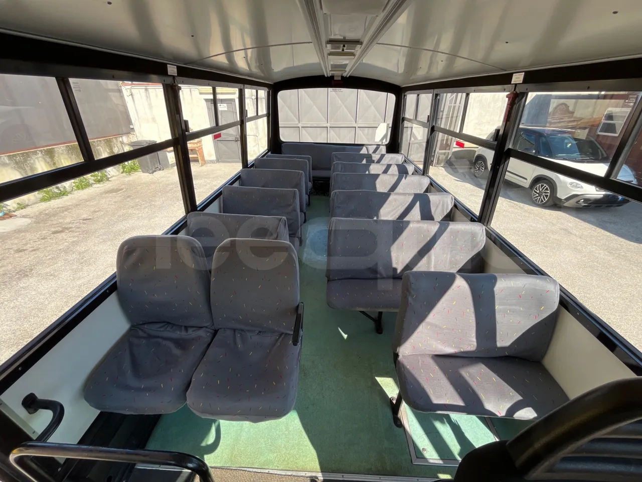 Iveco Cacciamali Tema - Euro1 - 76kW - 6.660mt - handrails photo