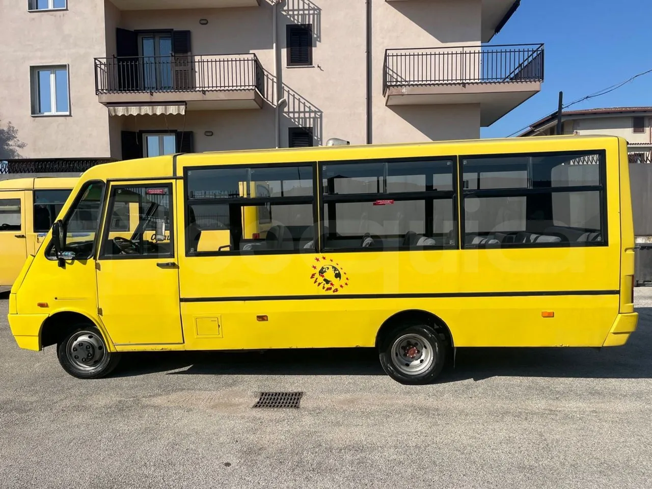 Iveco Cacciamali Tema - Euro1 - 76kW - 6.660mt - left side photo