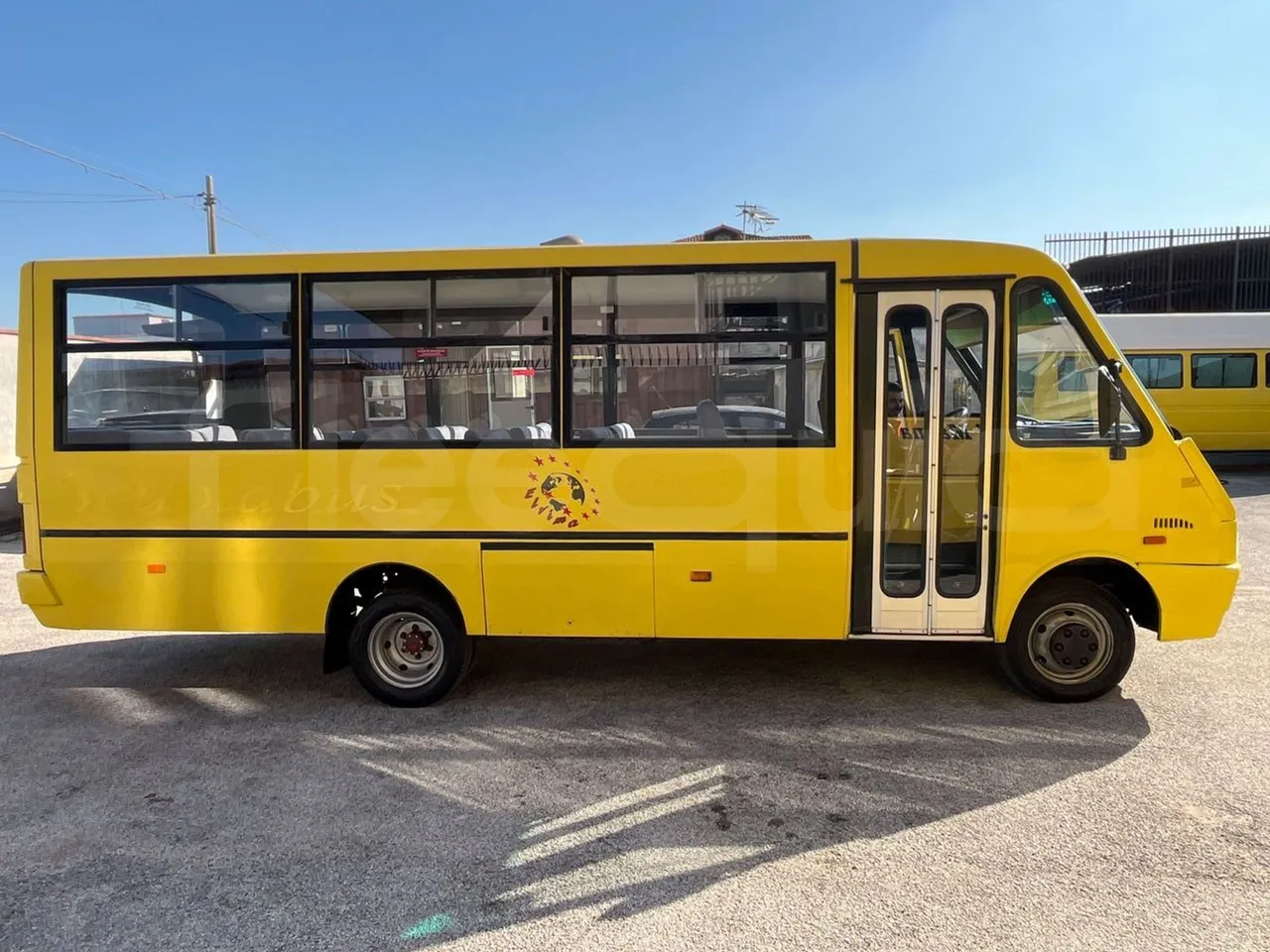 Iveco Cacciamali Tema - Euro1 - 76kW - 6.660mt - right side doors closed