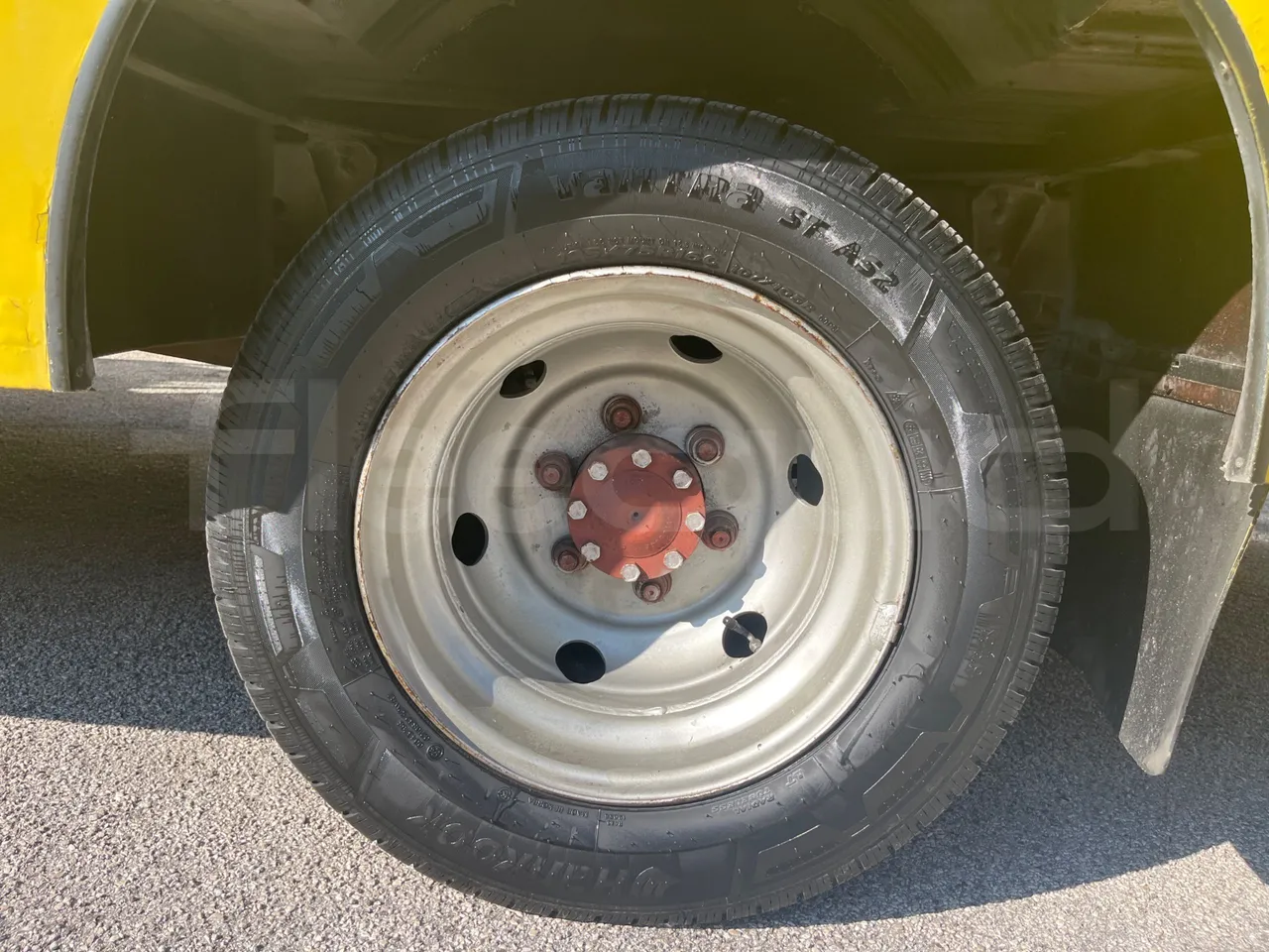 Iveco Cacciamali Tema - Euro1 - 76kW - 6.660mt - rear left tire photo