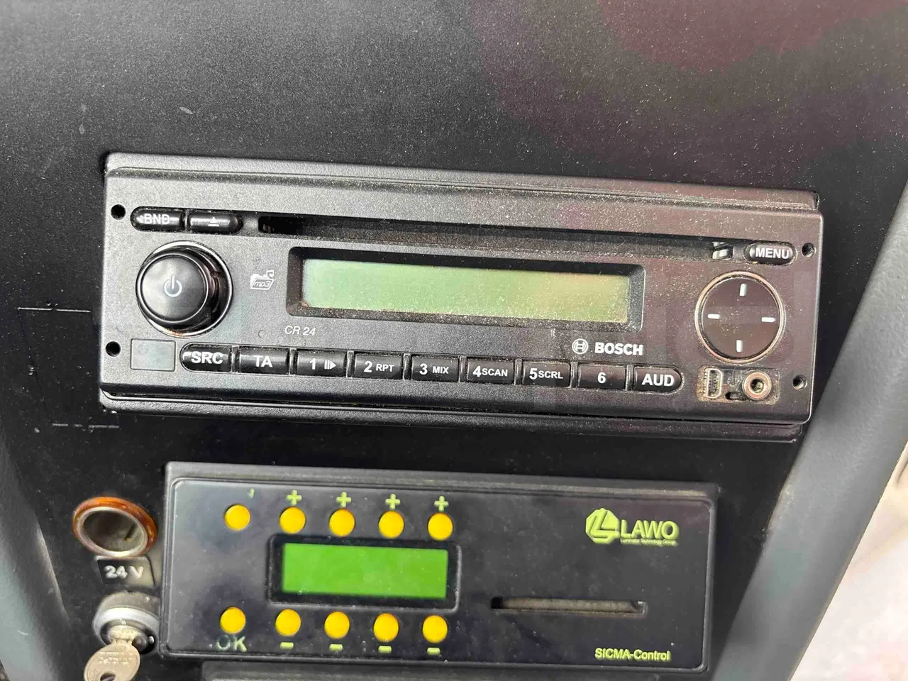Setra S416 - radio accessories photo