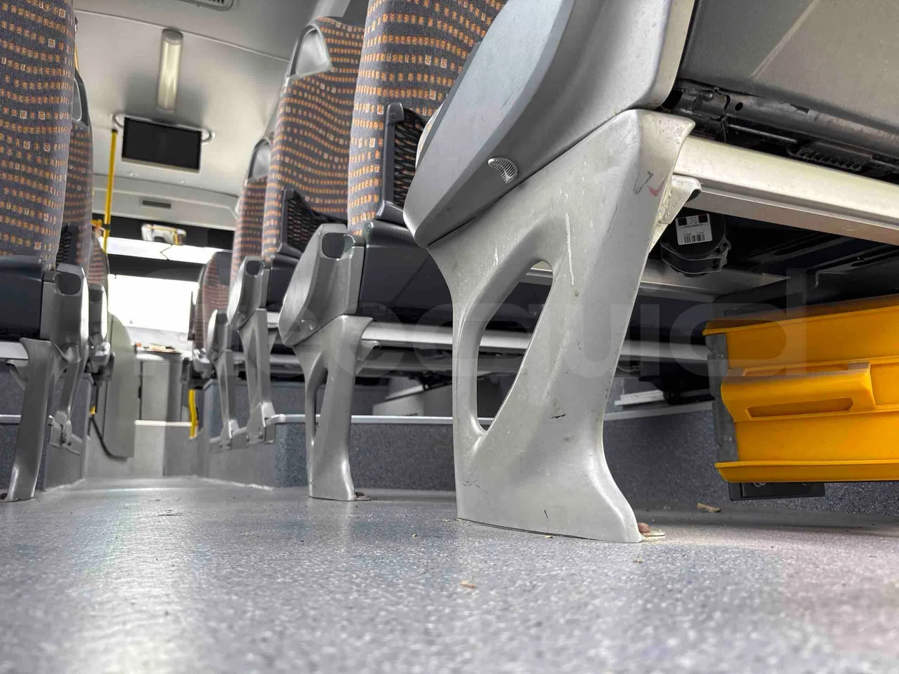 Setra S416 - seat brackets photo