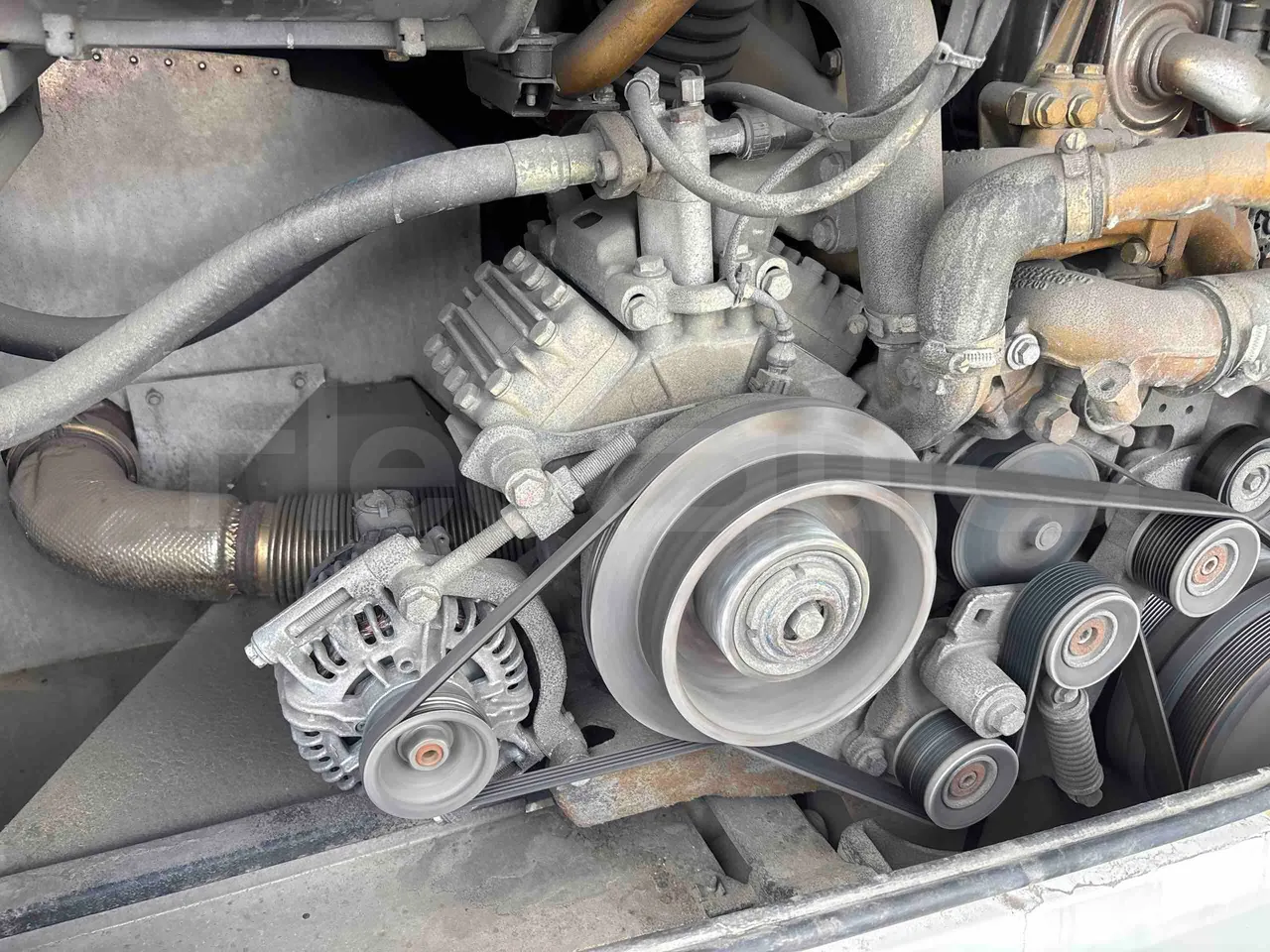 Setra S416 - air conditioning compressor